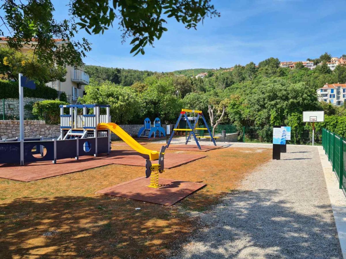 Apartment Zahtila Rabac Exterior foto